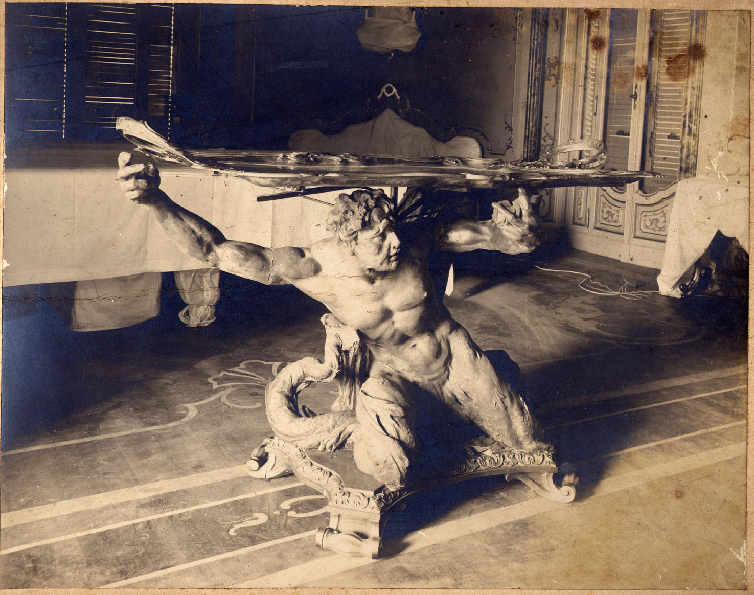 Pogliaghi Table